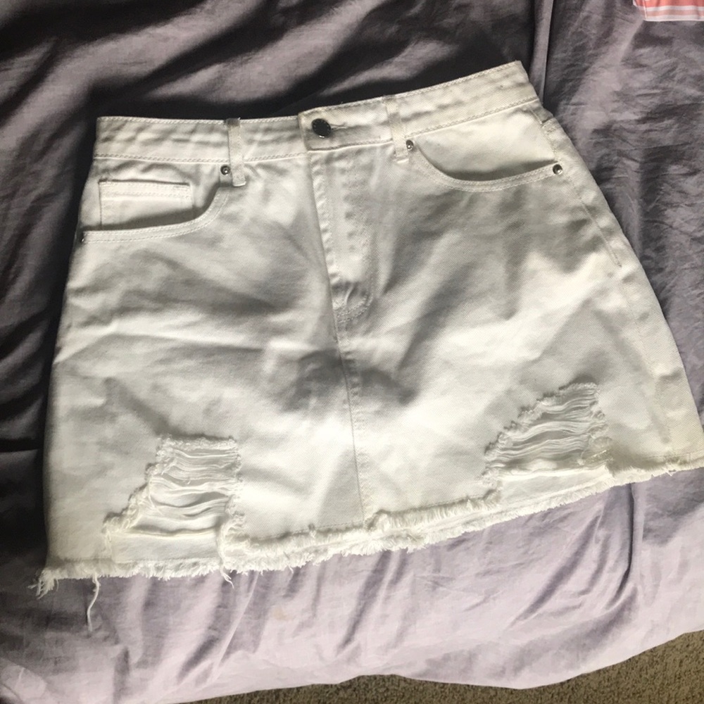 white denim skirt